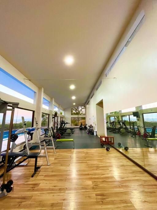 Cr Mariposa Rentals Comfortable Penthouse, Ac, Pool, Gym, Tennis Santa Ana  Exterior photo